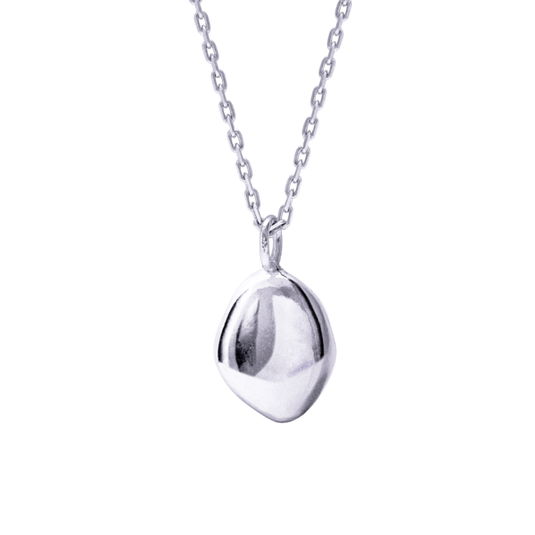 Pebble silver necklace by Hyrv