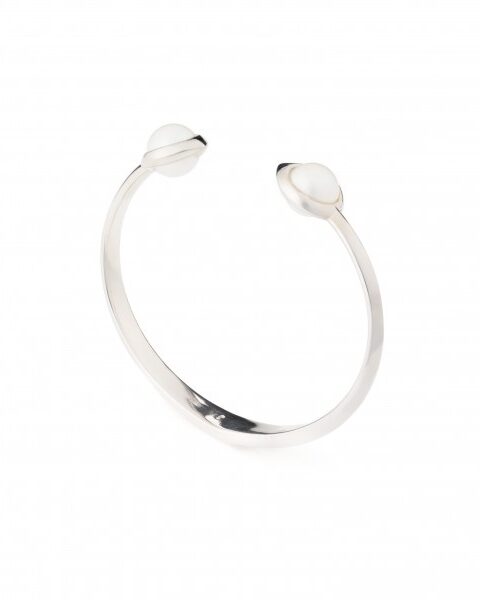 Coco bangle silver with white pearl by Hyrv