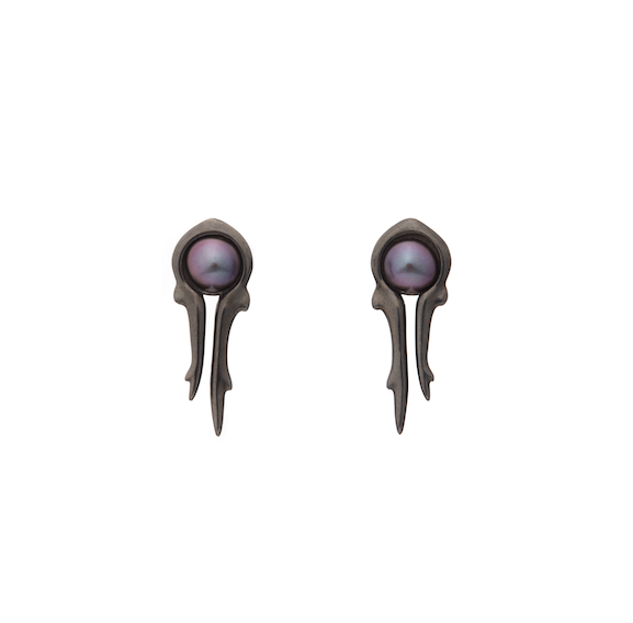 antler black earrings