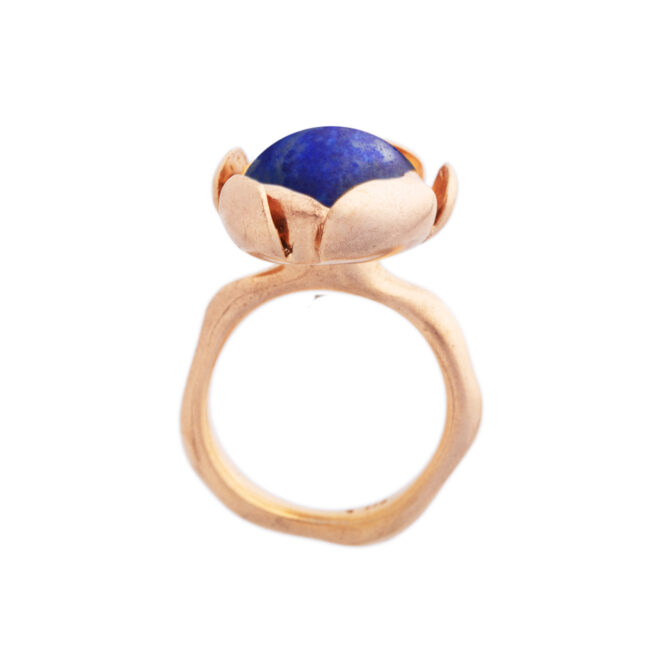 Elegant blue ring