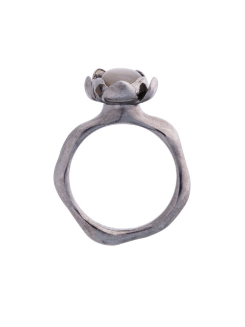 dark ring with grey moonstone by Hyrv